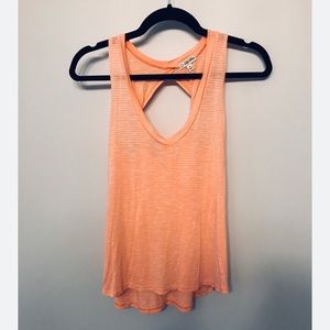 Fun Orange Tank Top! 🌸🌸